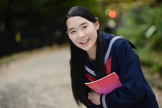 girl-student-sailor-suit.png